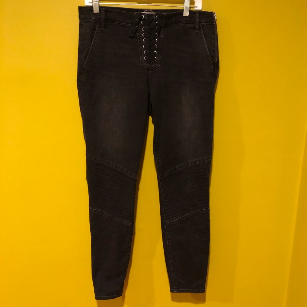 Gap Front Lace Up Biker Jeans in Black w Side Zip